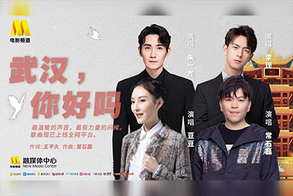 穿扒开跪着让客人打屁股